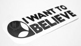 Наклейка на авто "I want to believe"