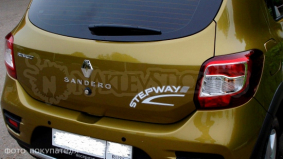 Наклейка "Stepway" на Рено, двухцветная