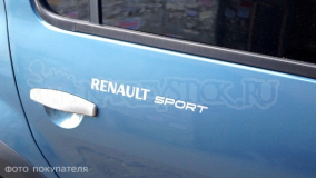 Наклейка на авто "Renault sport"