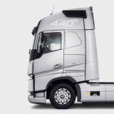 Наклейки "440 FH13" на Вольво серии FH