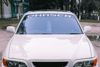 Наклейка полоса "Toyota Chaser" на лобовое стекло 130 х 18 см