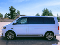 Акцентные полосы "Edition 25" на Volkswagen Transporter, вид 1