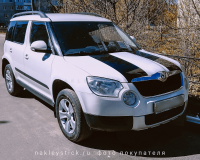 Наклейки спортивных полос на капот Шкода Yeti, вид 4