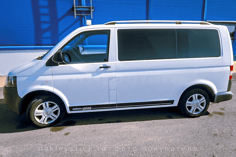 Акцентные полосы Edition 25 на Volkswagen Transporter пример 5 Акцентные полосы Edition 25 на Volkswagen Transporter пример 5