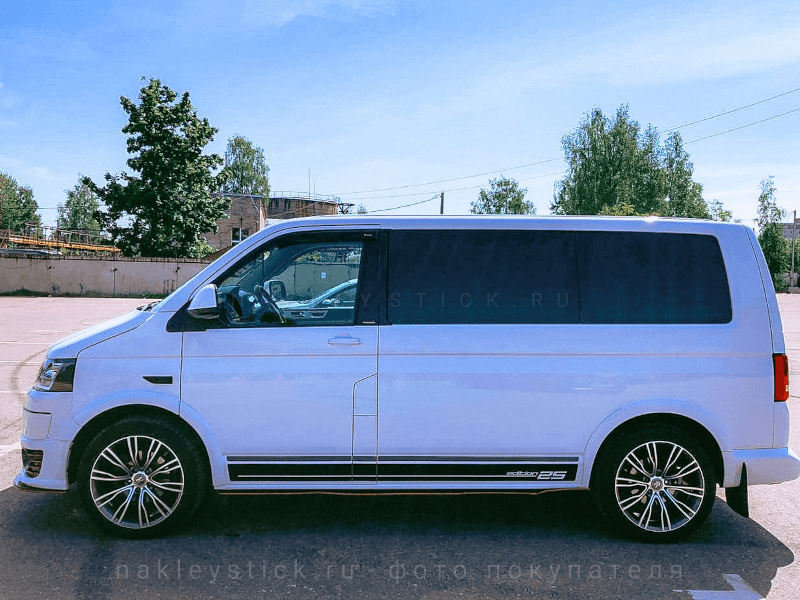 Акцентные полосы Edition 25 на Volkswagen Transporter пример 7 Акцентные полосы Edition 25 на Volkswagen Transporter пример 7