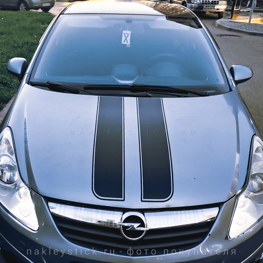 Комплект спортивных полос на автомобиль Opel Corsa пример 1 Комплект спортивных полос на автомобиль Opel Corsa пример 1